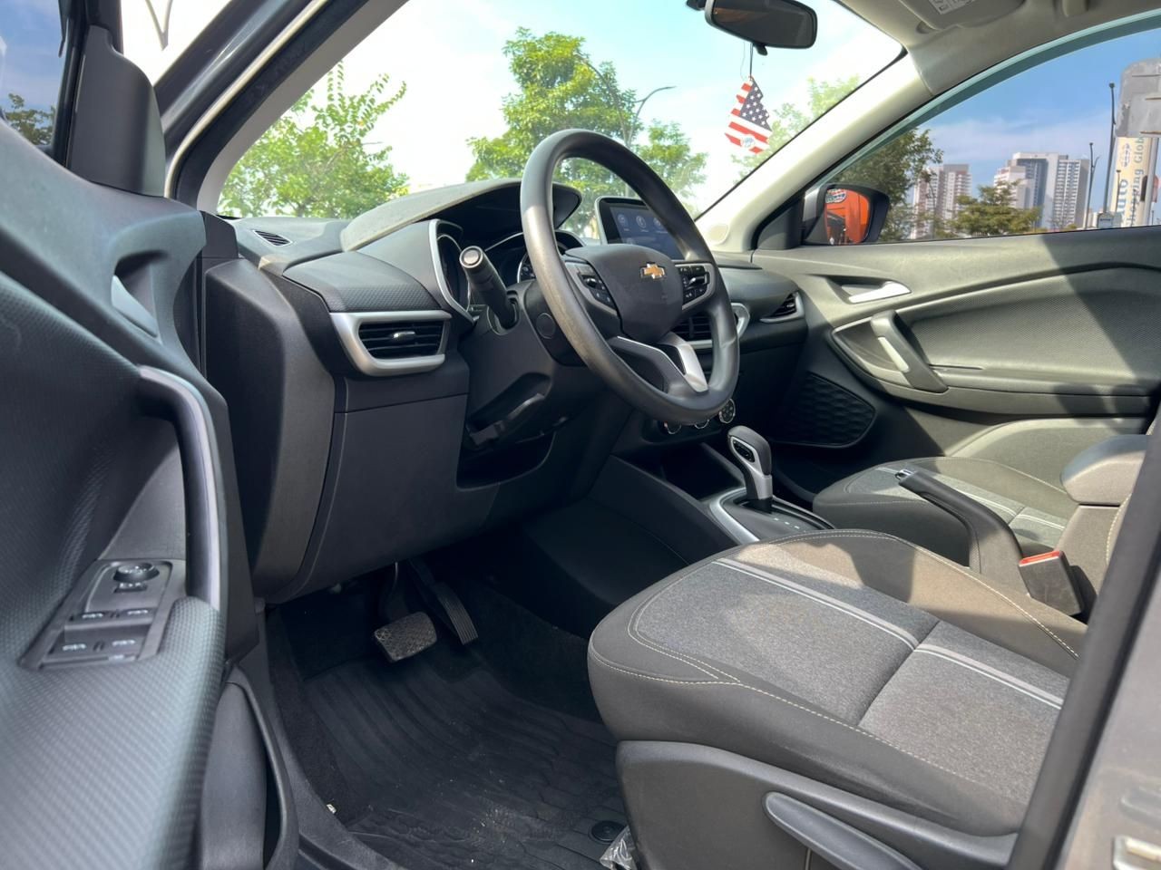 CHEVROLET TRACKER