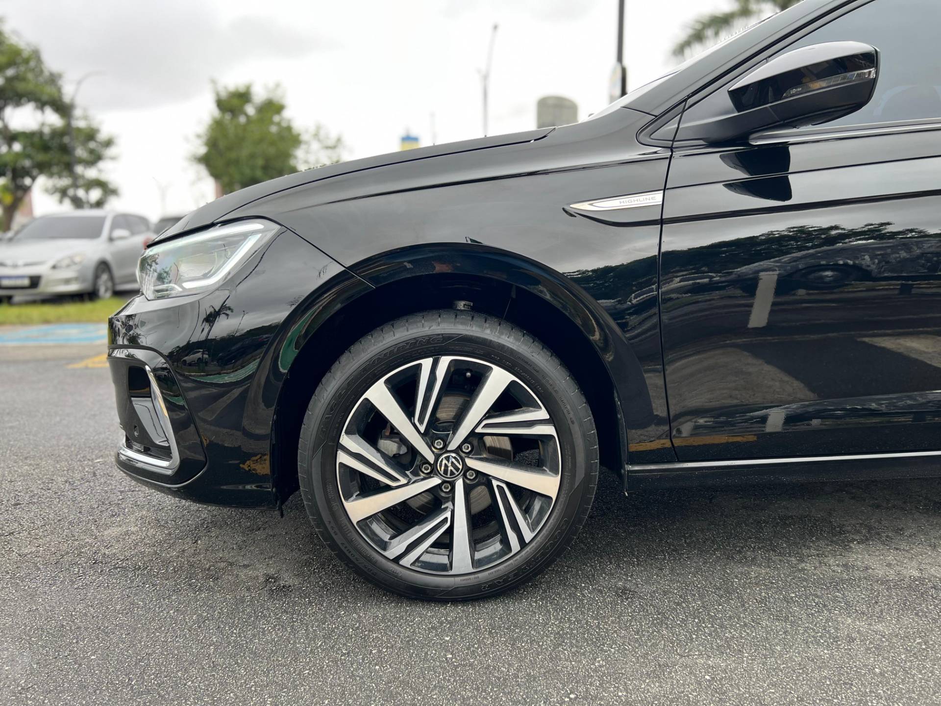 VOLKSWAGEN VIRTUS