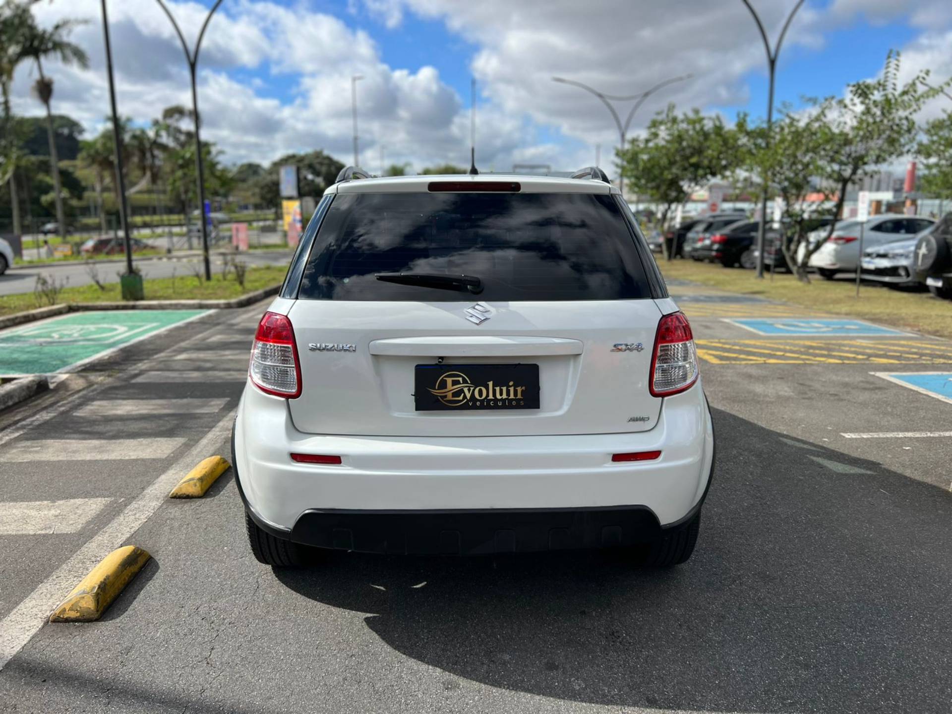 SUZUKI SX4