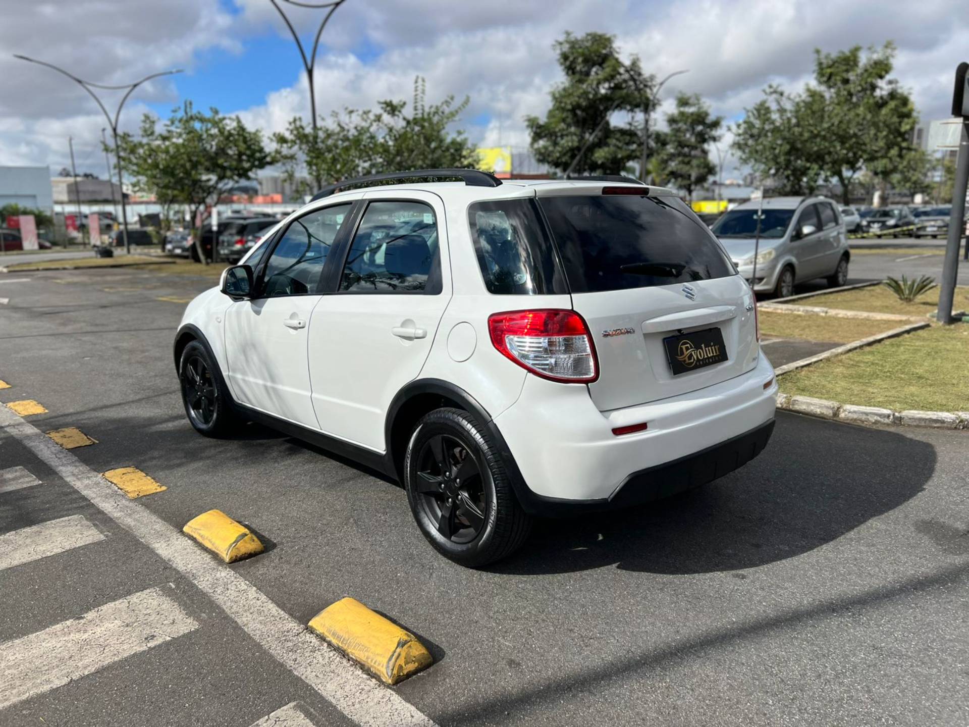 SUZUKI SX4