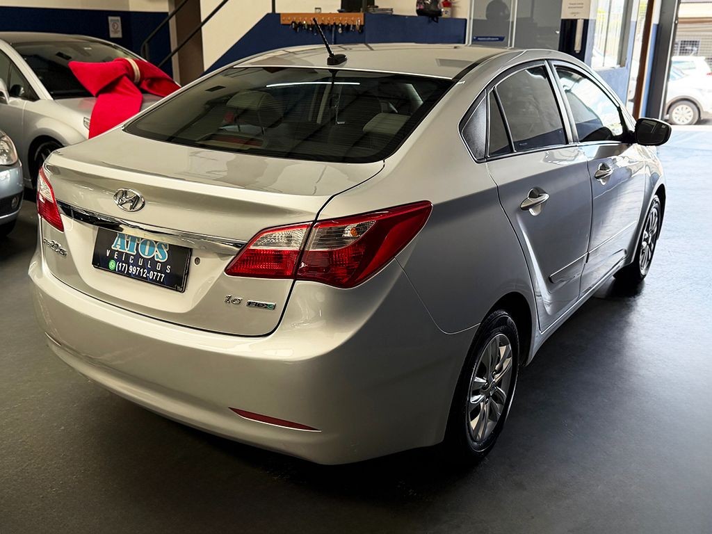 HYUNDAI HB20S
