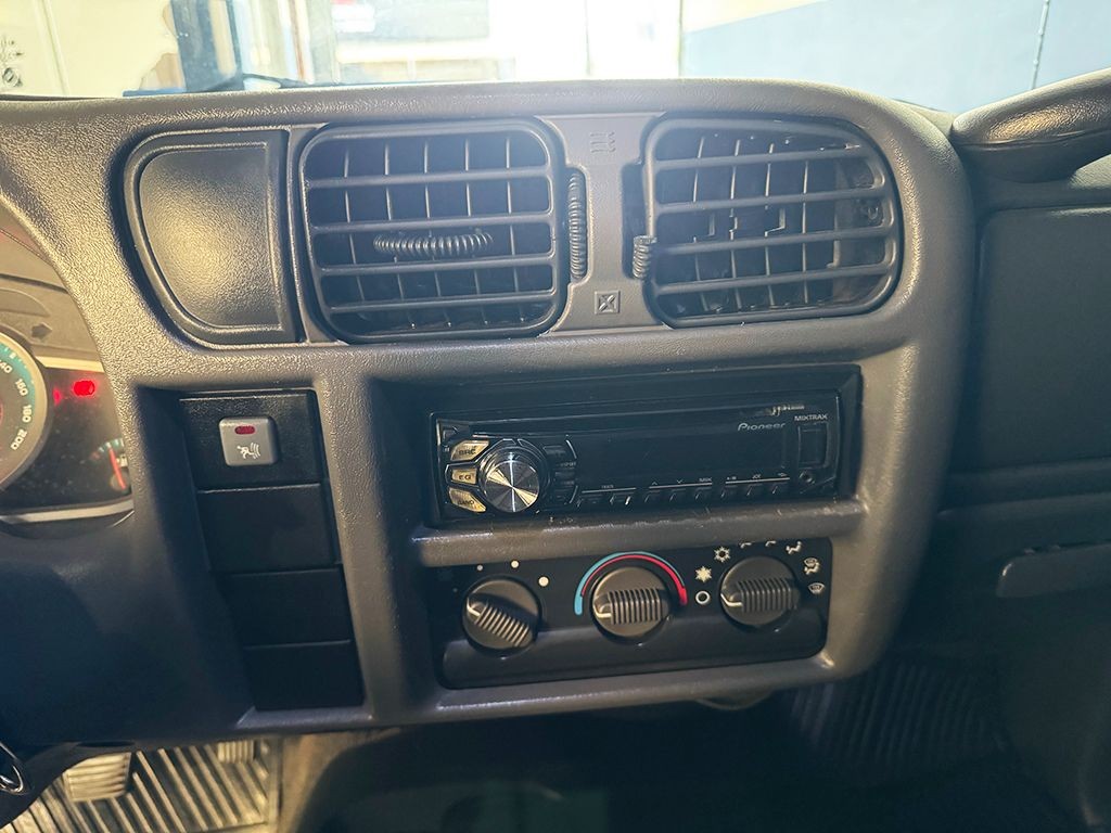 CHEVROLET S10