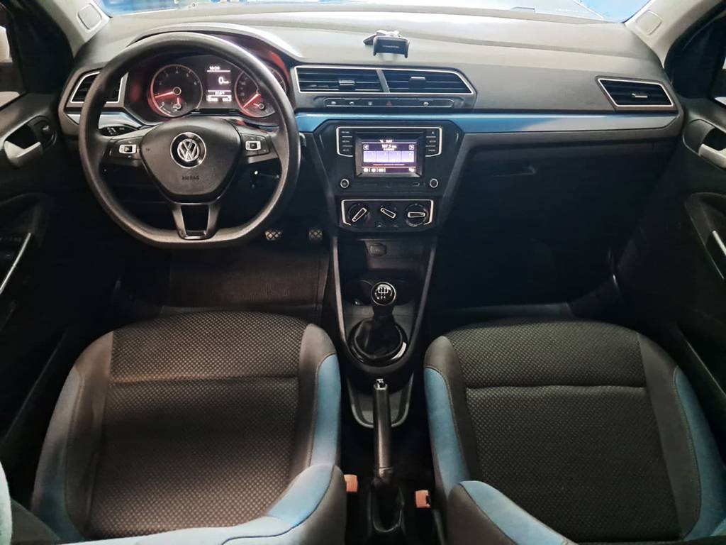 VOLKSWAGEN VOYAGE