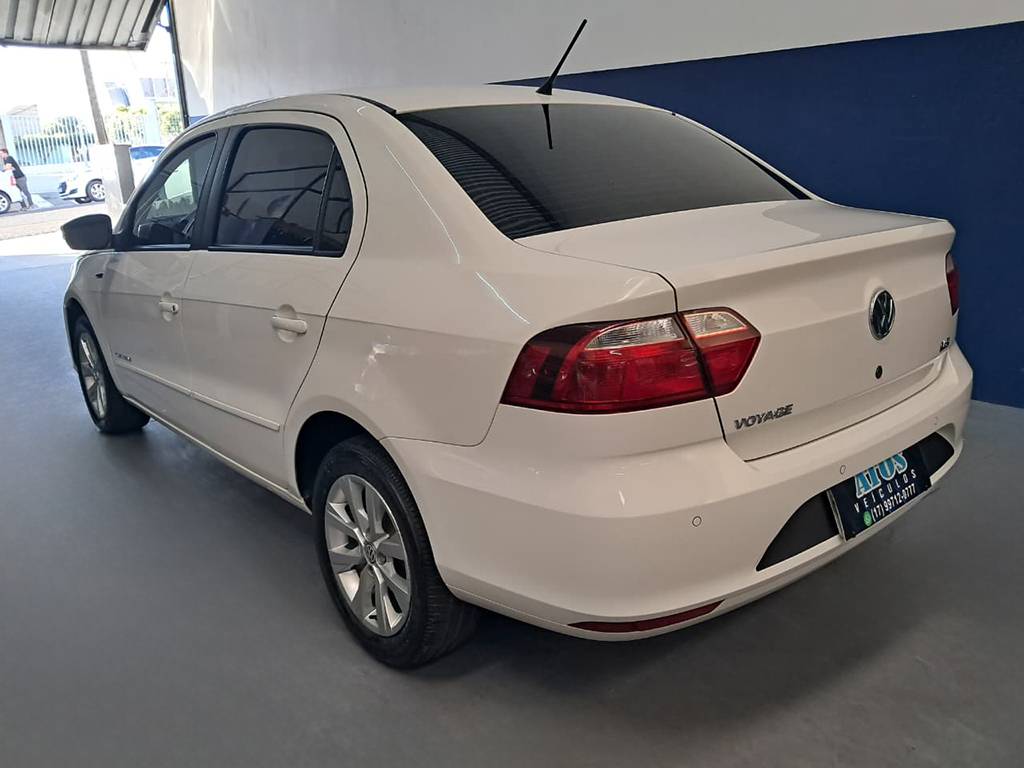 VOLKSWAGEN VOYAGE