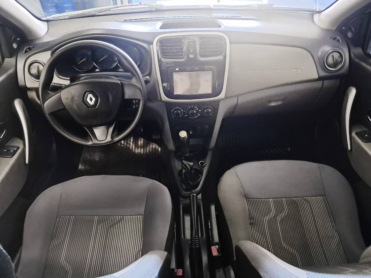 RENAULT LOGAN