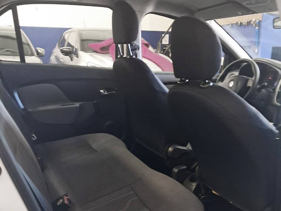 RENAULT LOGAN