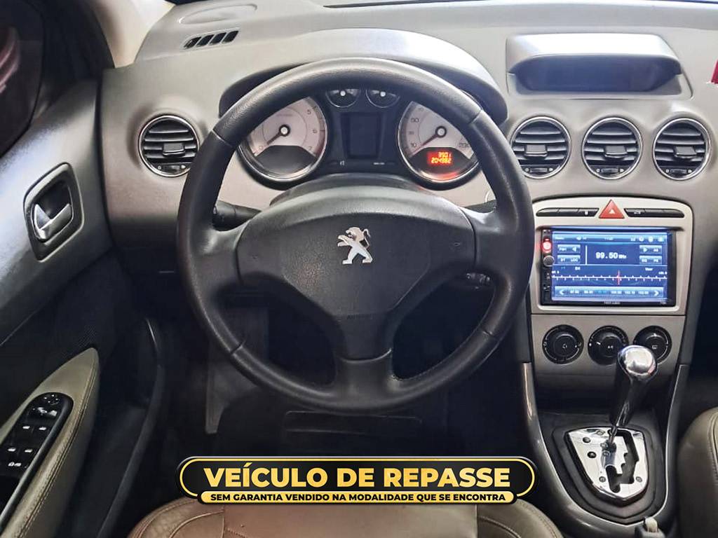 PEUGEOT 408