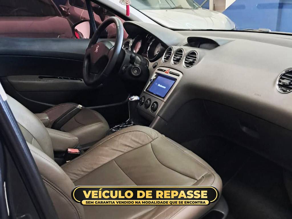 PEUGEOT 408
