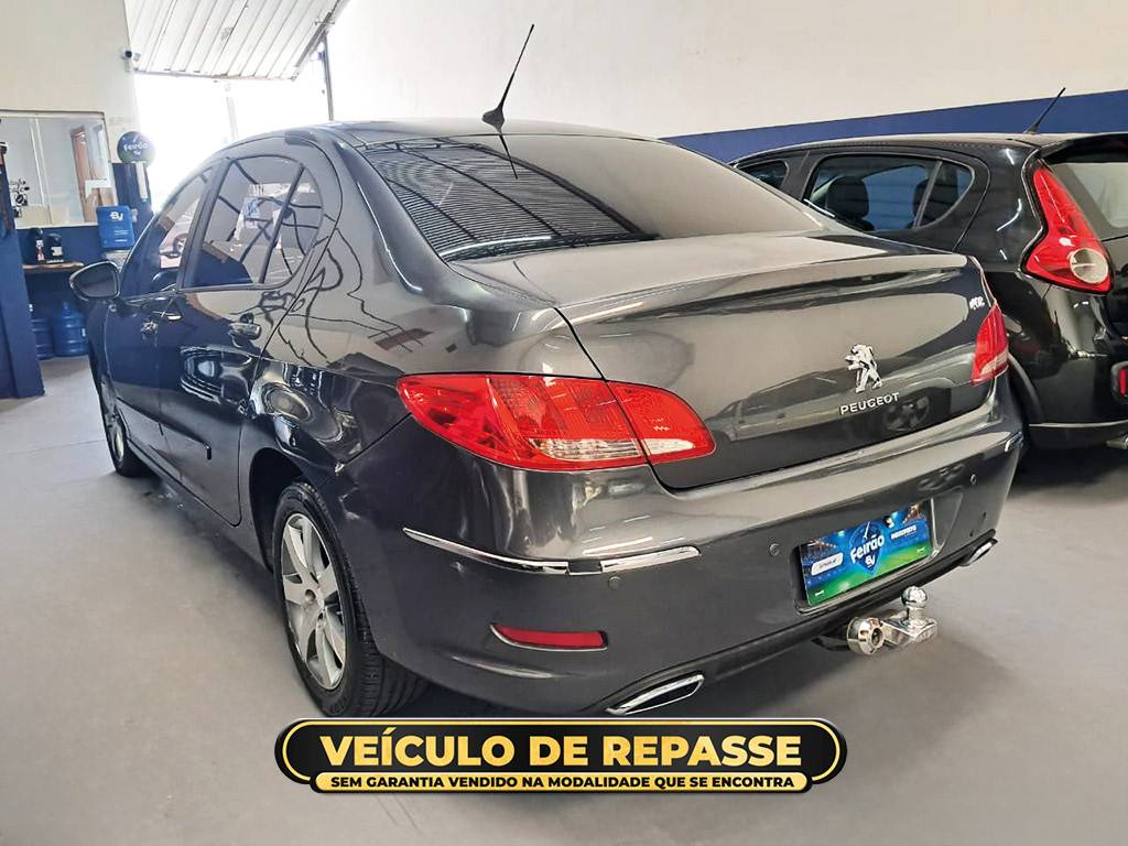 PEUGEOT 408