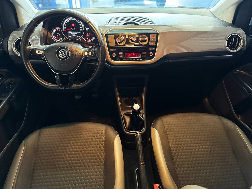 VOLKSWAGEN CROSS UP