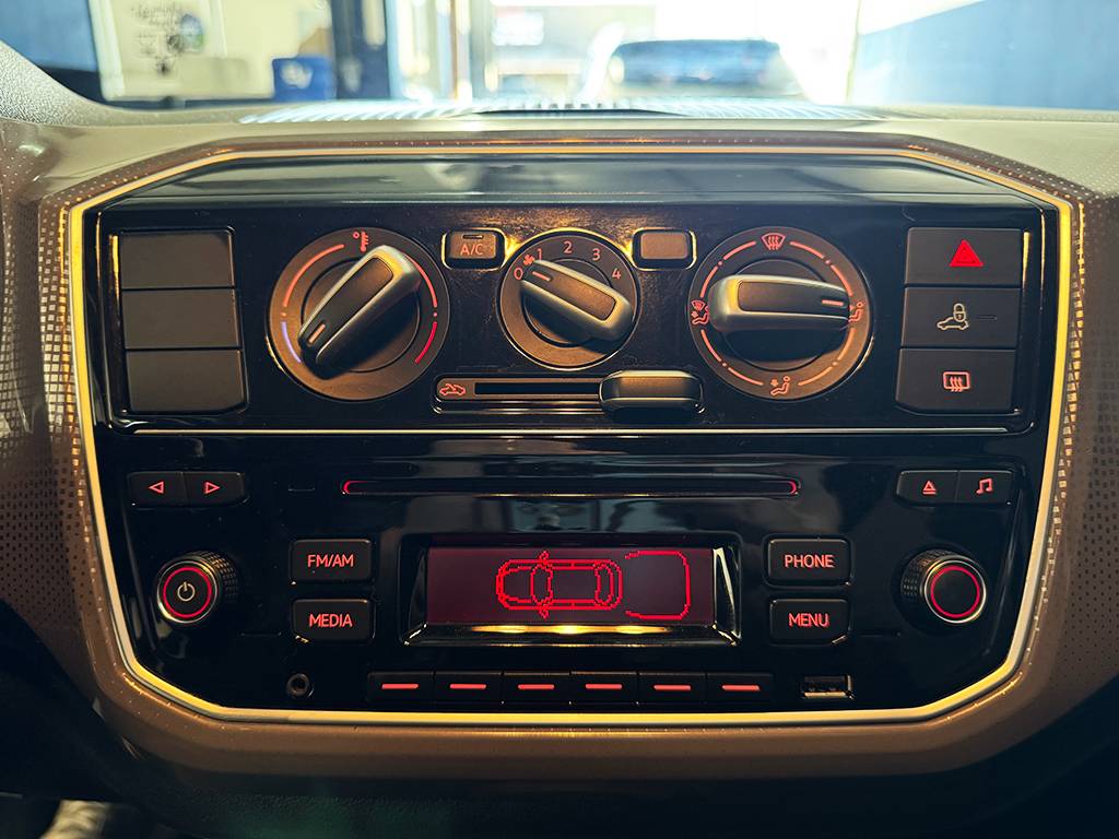 VOLKSWAGEN CROSS UP