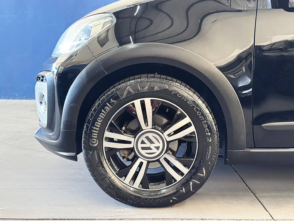 VOLKSWAGEN CROSS UP