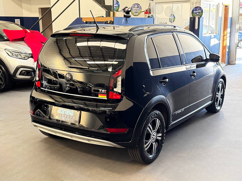 VOLKSWAGEN CROSS UP