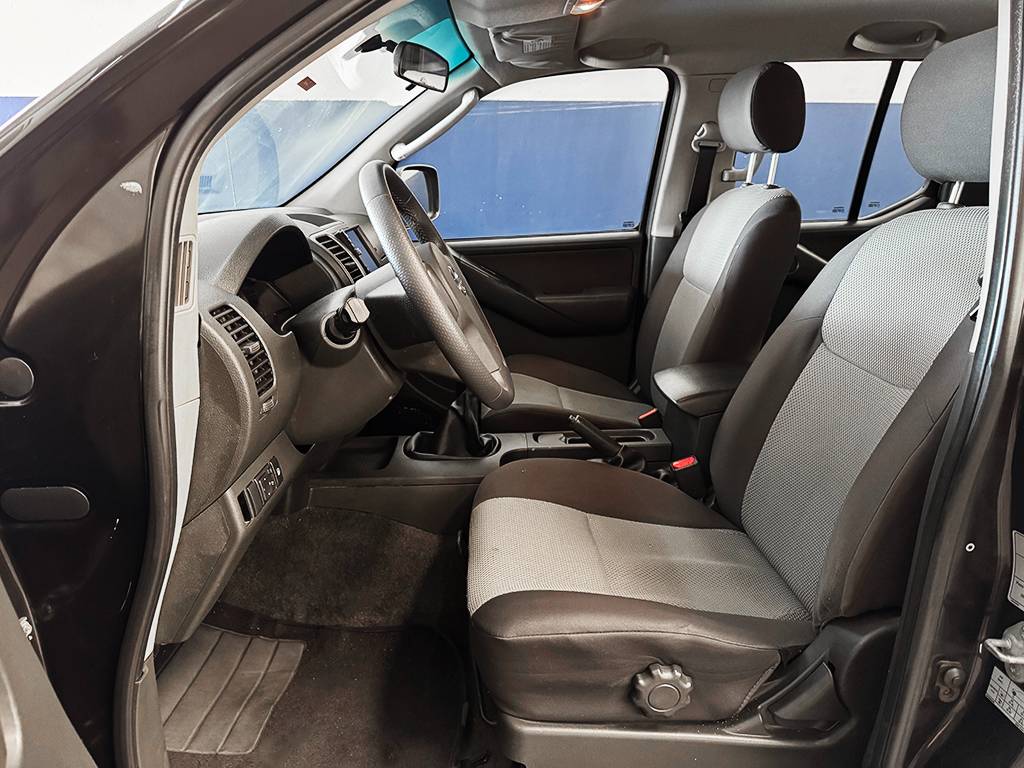 NISSAN FRONTIER