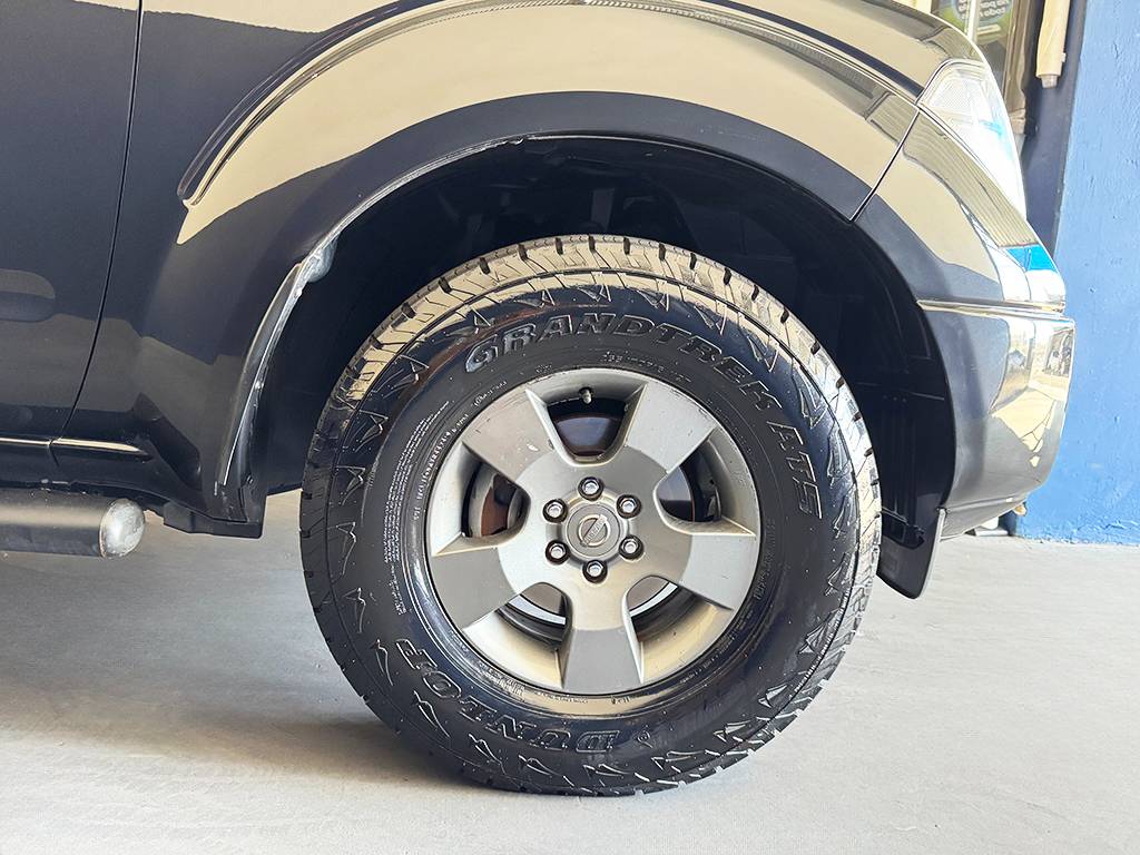 NISSAN FRONTIER