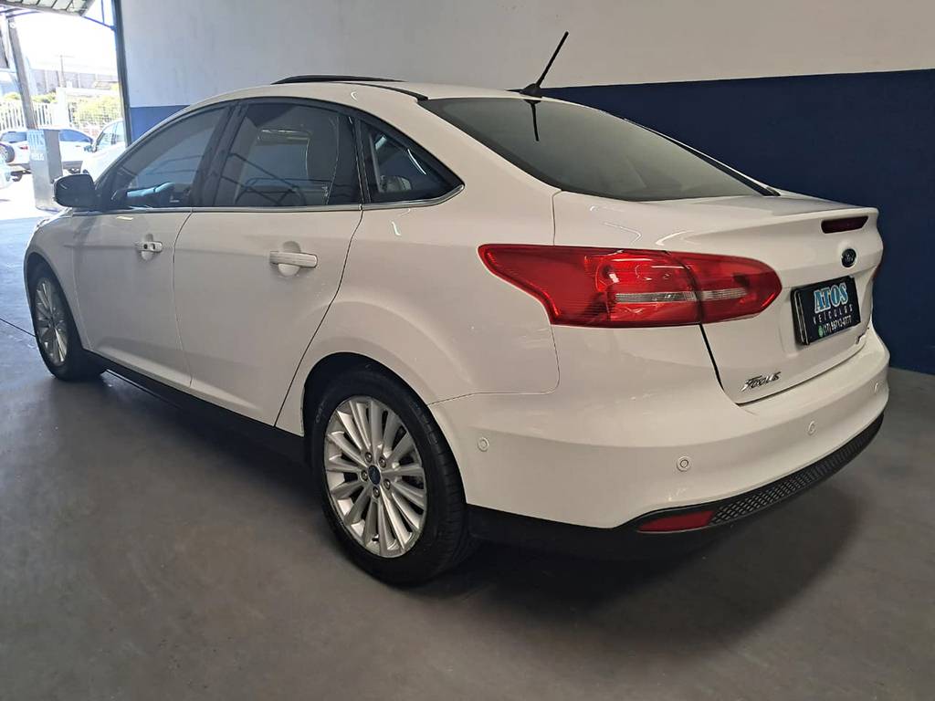 FORD FOCUS