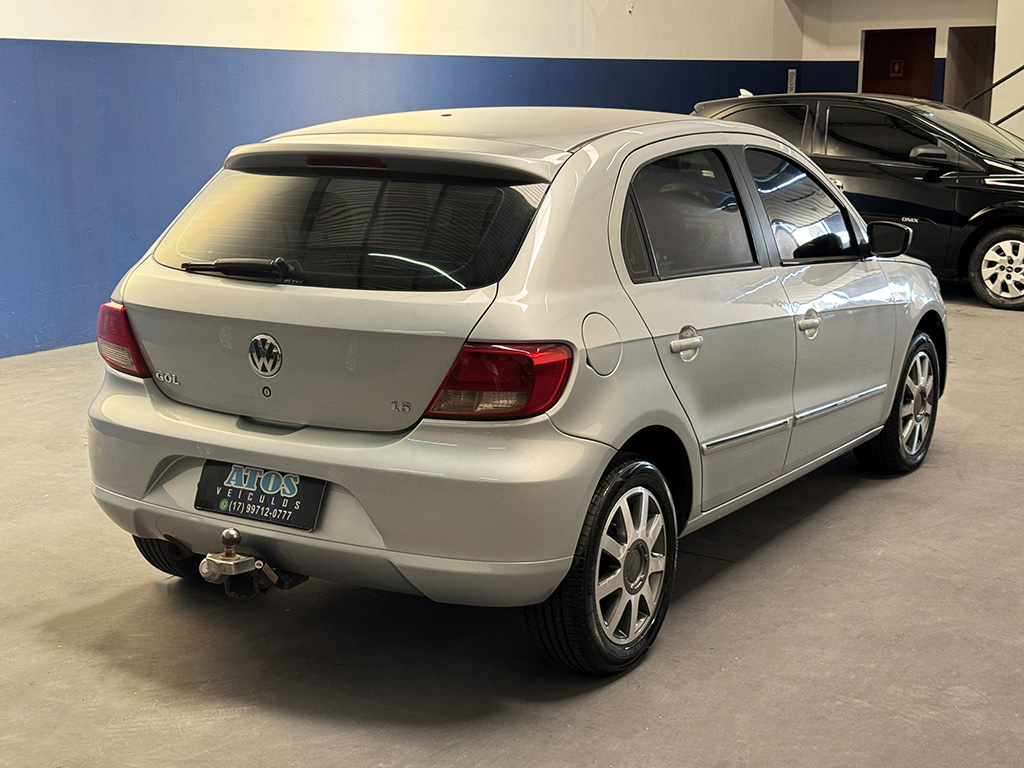VOLKSWAGEN GOL