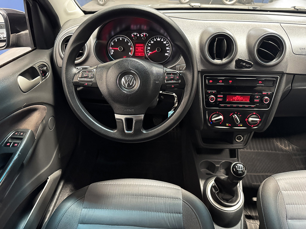 VOLKSWAGEN GOL