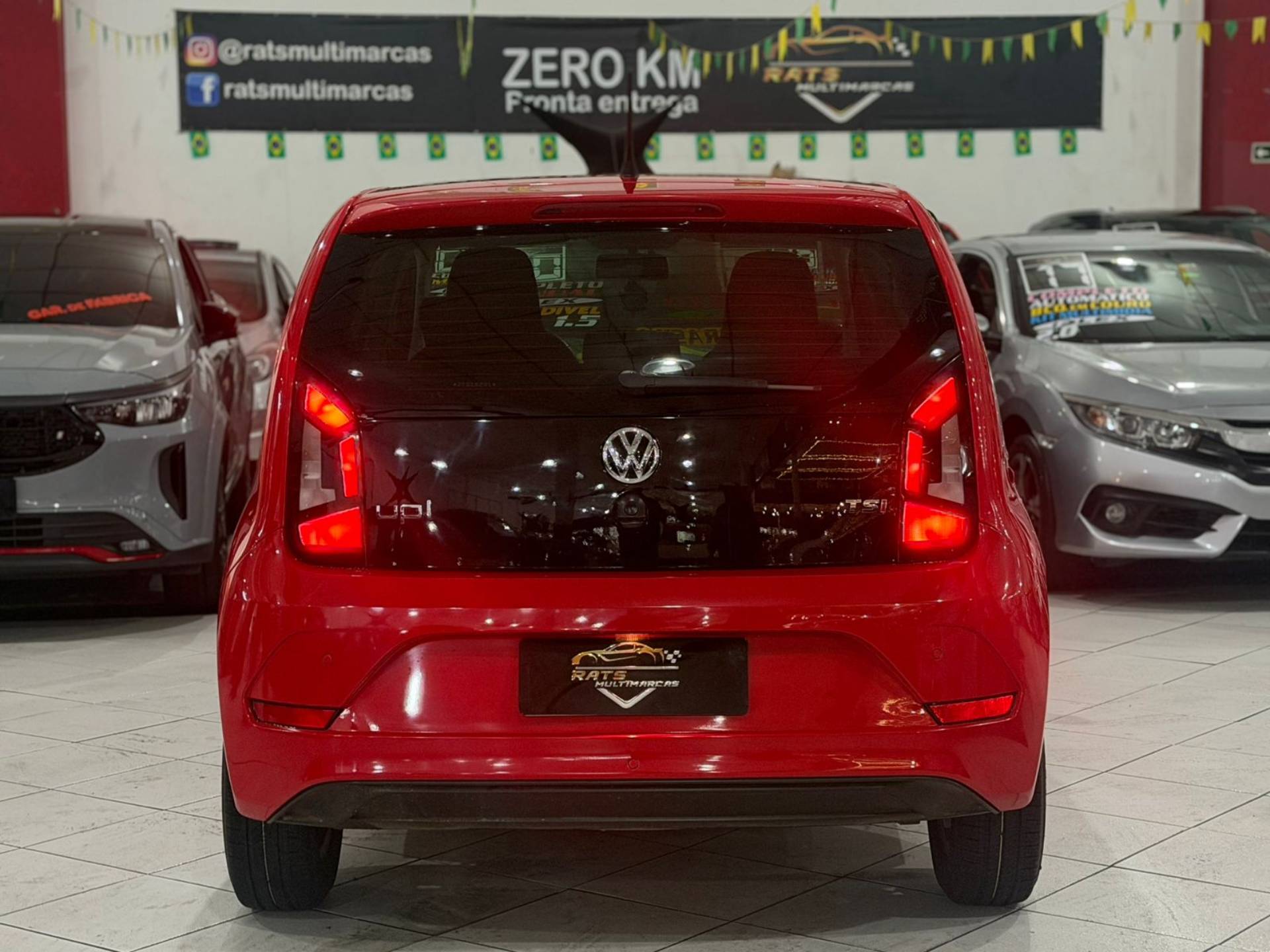VOLKSWAGEN UP