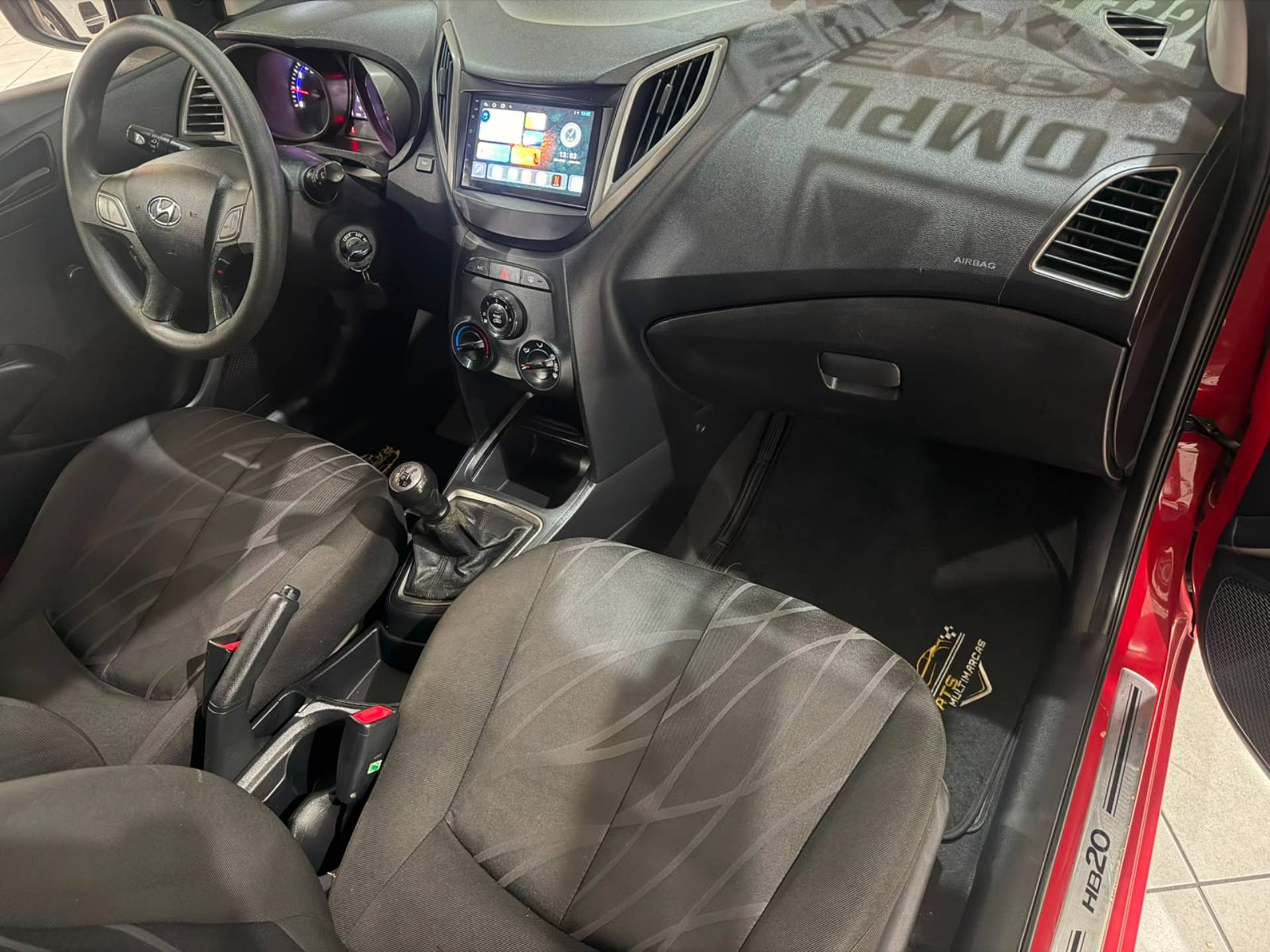 HYUNDAI HB20