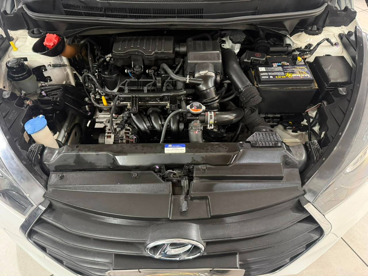HYUNDAI HB20