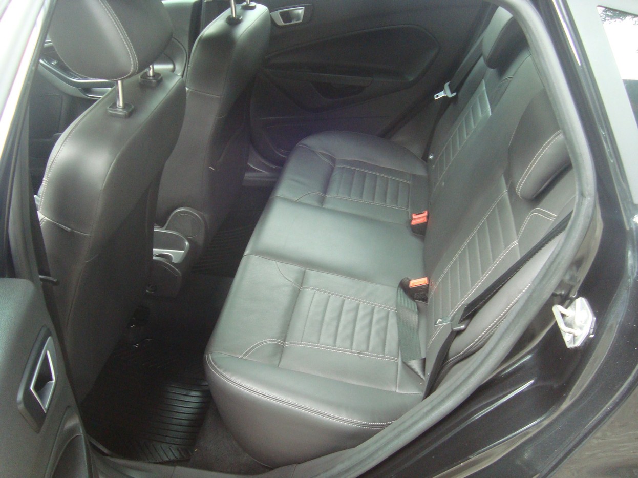 FORD FIESTA 1.6 TITANIUM HATCH 16V