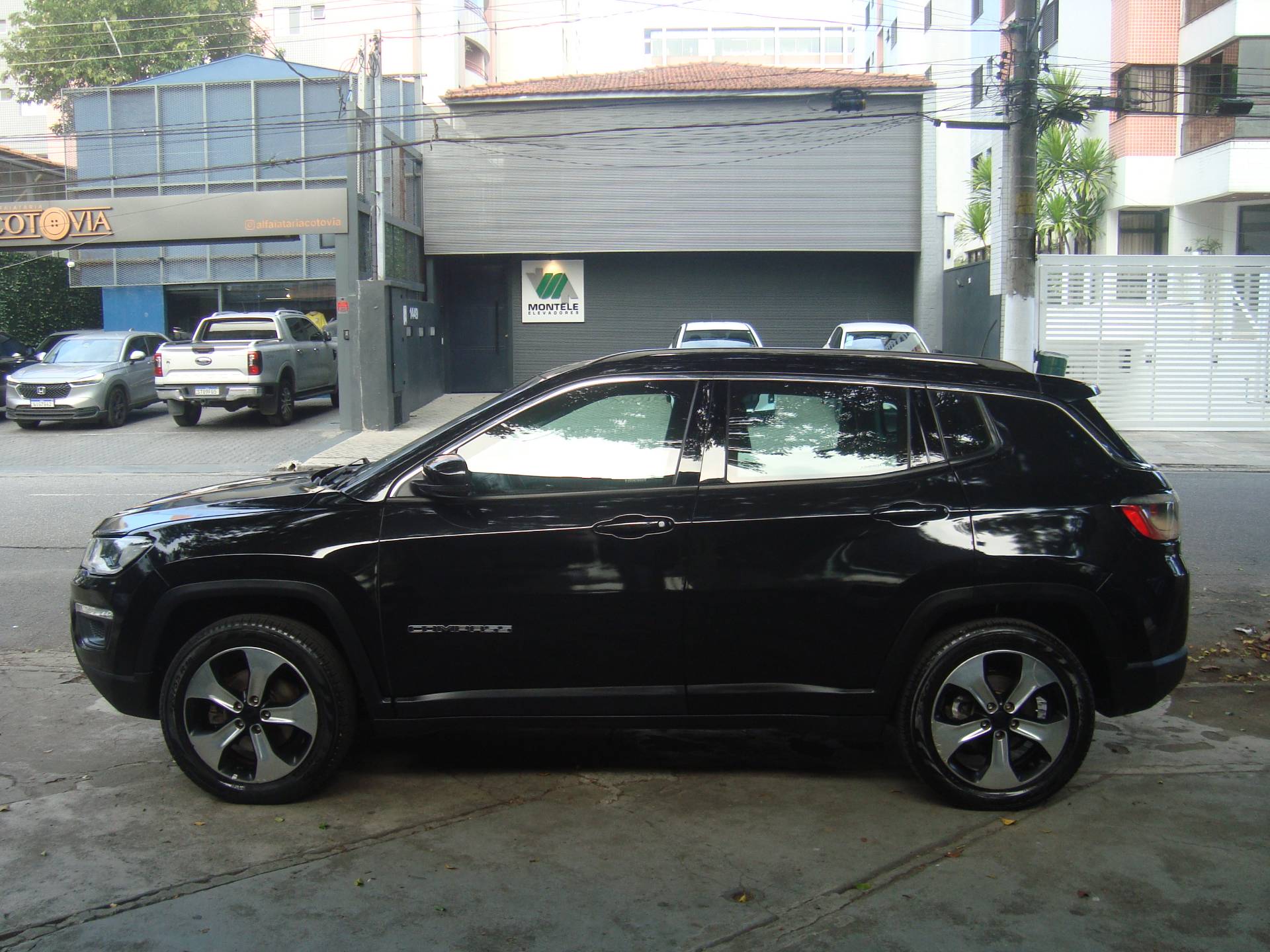 JEEP COMPASS