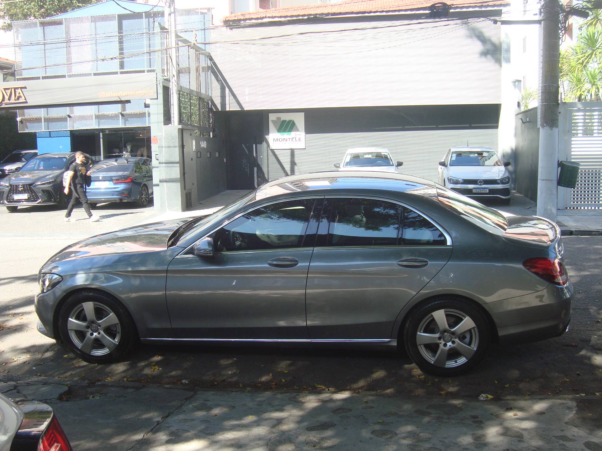 MERCEDES-BENZ C 180
