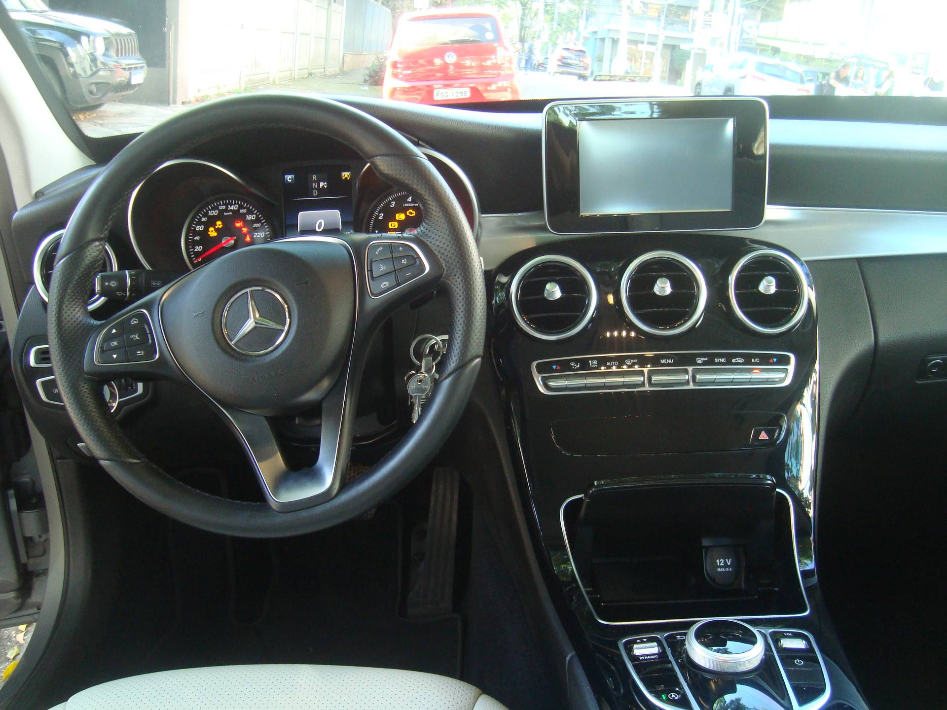 MERCEDES-BENZ C 180