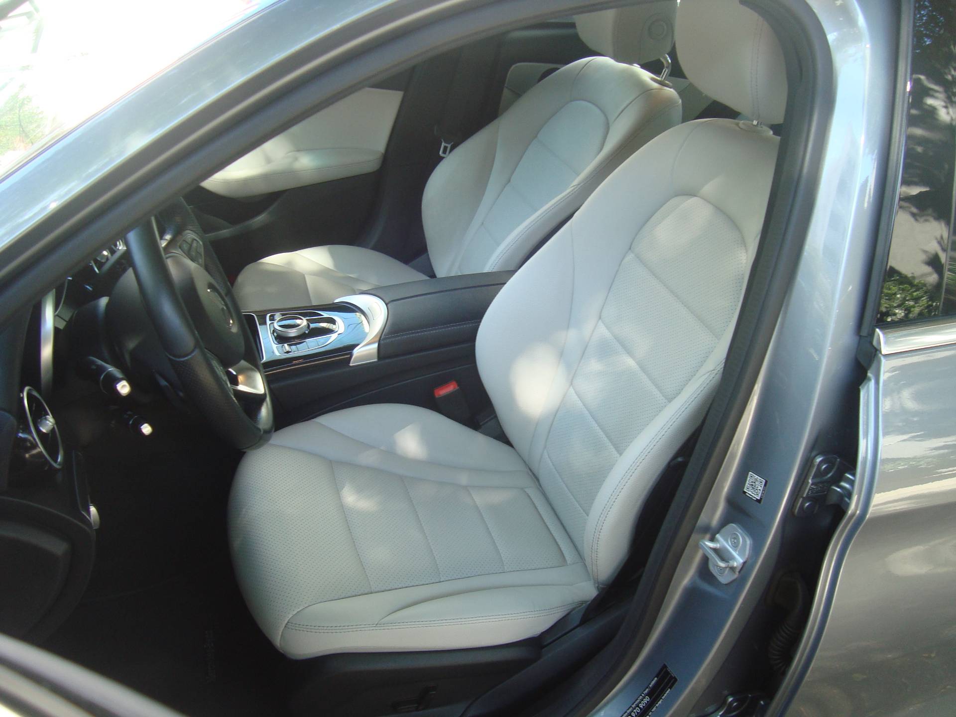 MERCEDES-BENZ C 180