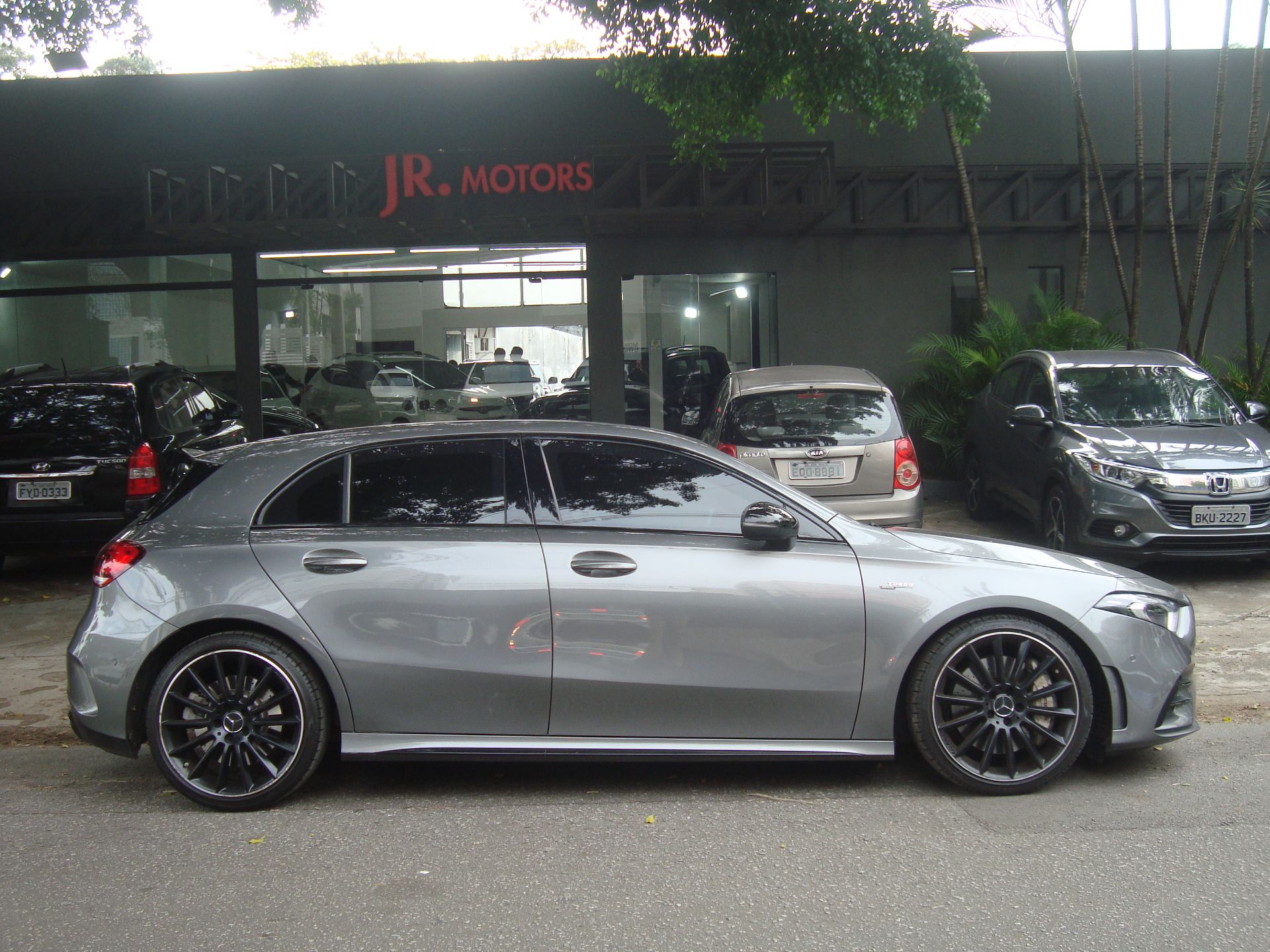 MERCEDES-BENZ A 35 AMG