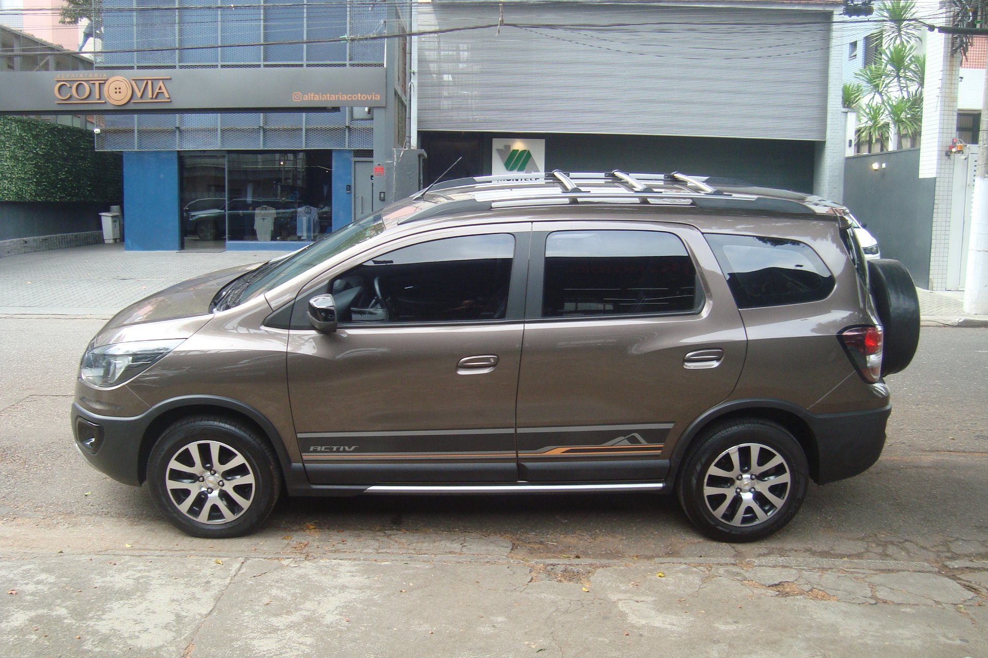 CHEVROLET SPIN