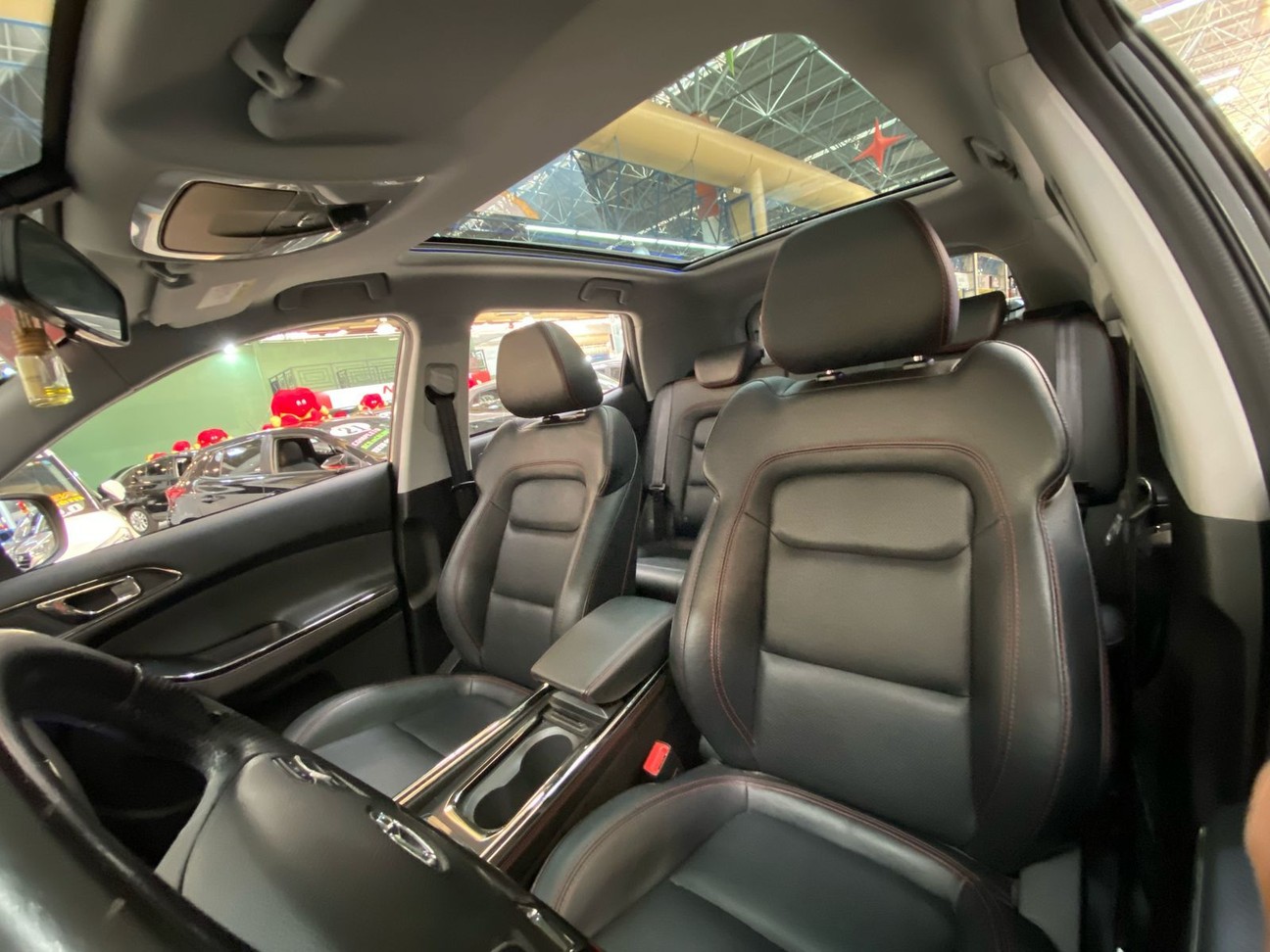 Car Image 16