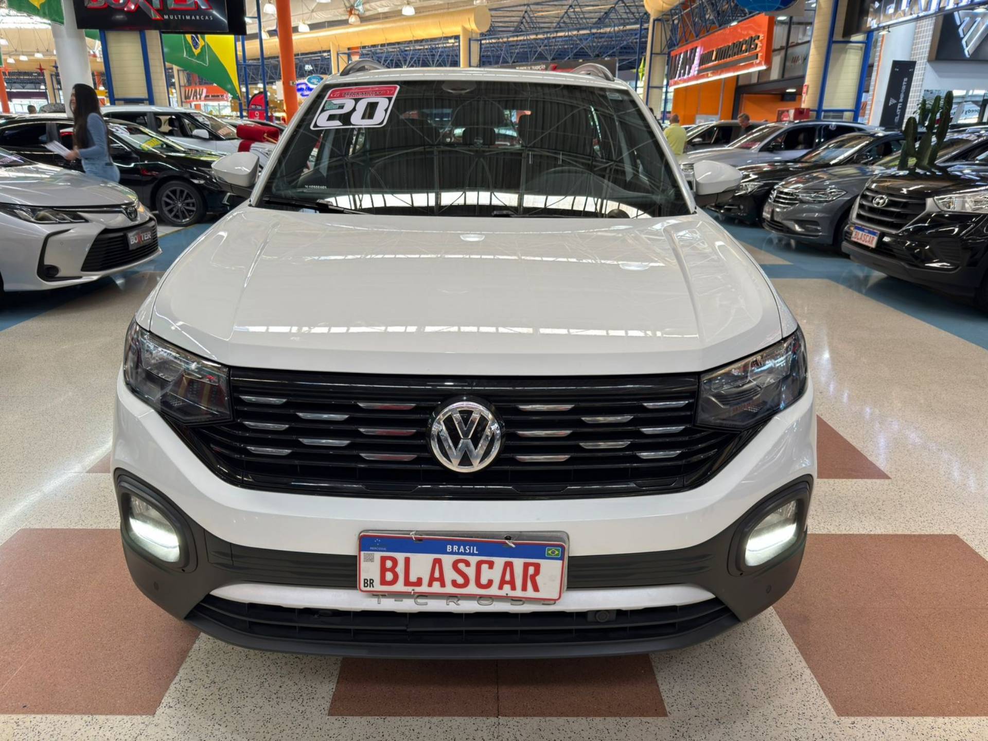 VOLKSWAGEN T-CROSS