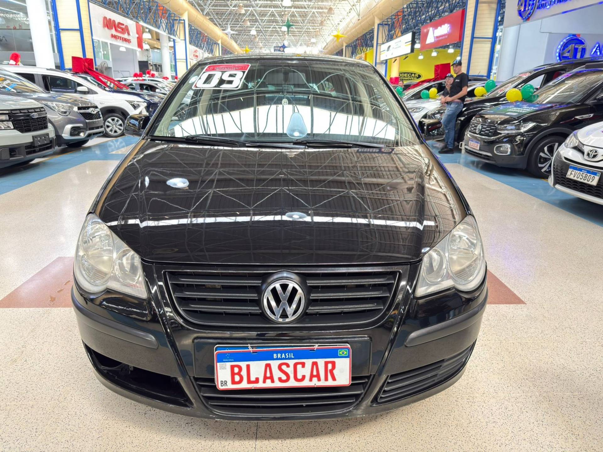 VOLKSWAGEN POLO