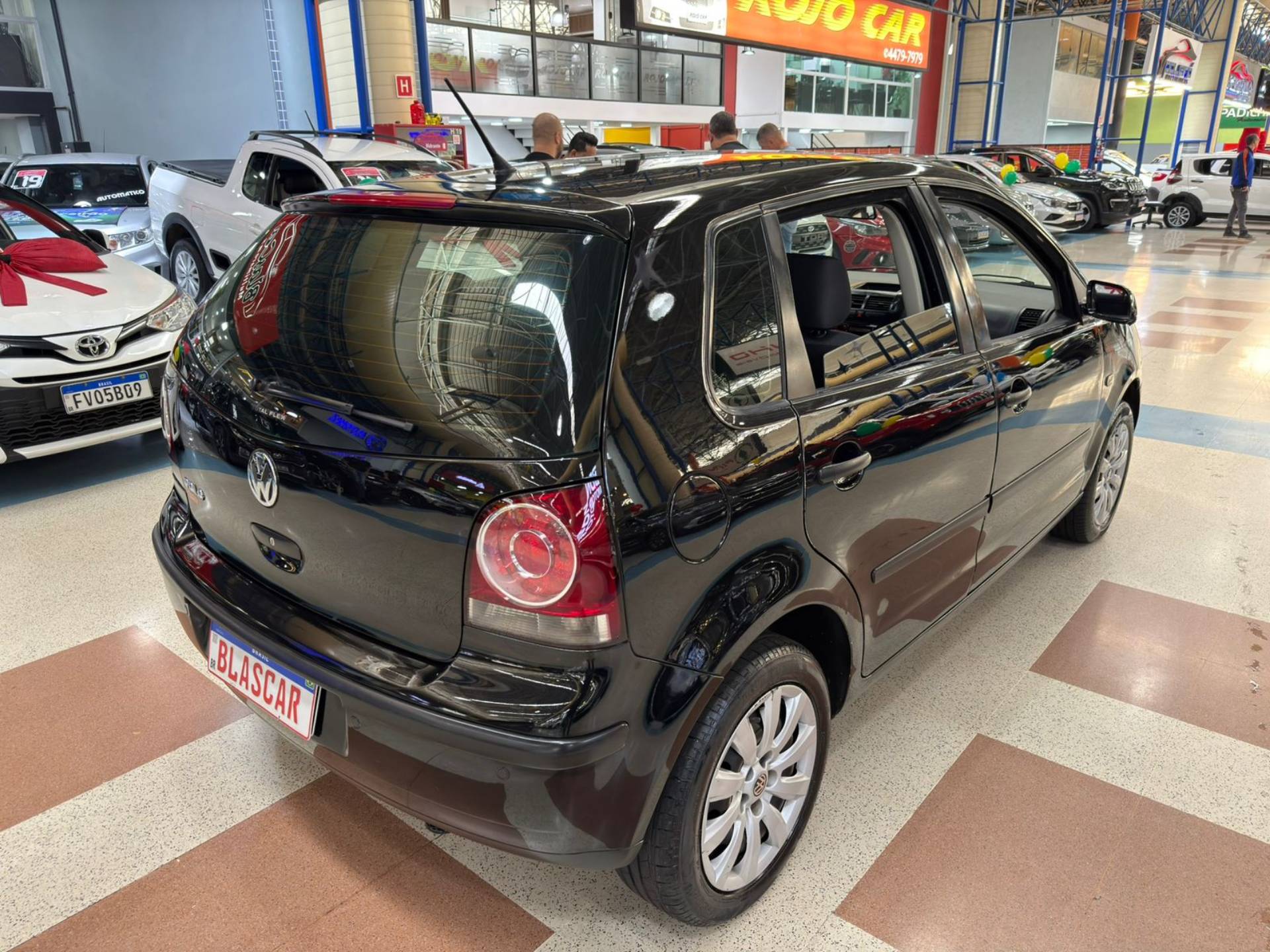 VOLKSWAGEN POLO