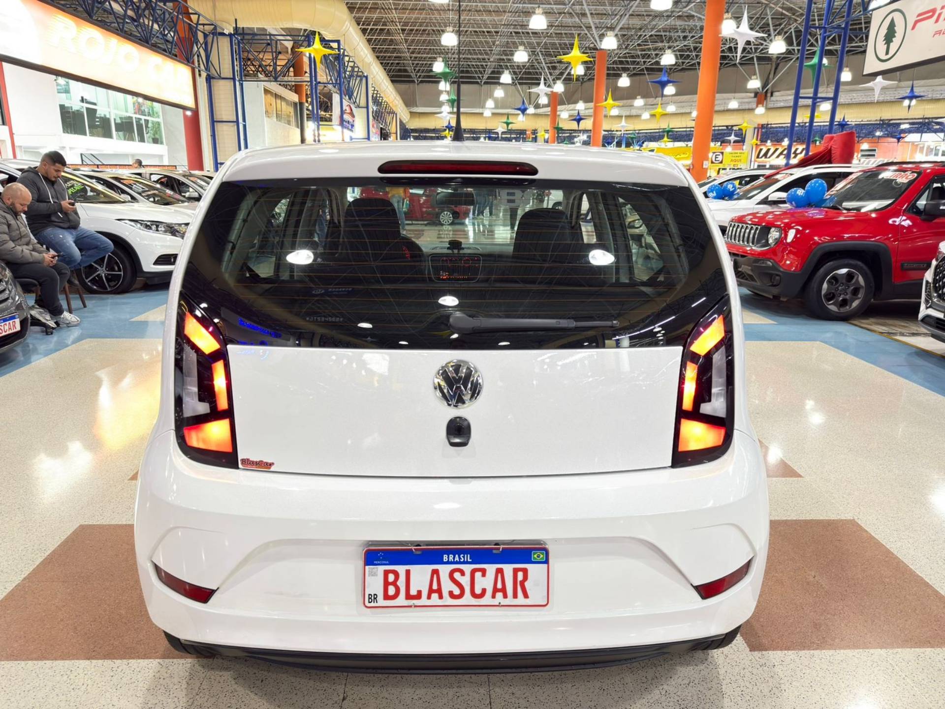 VOLKSWAGEN UP