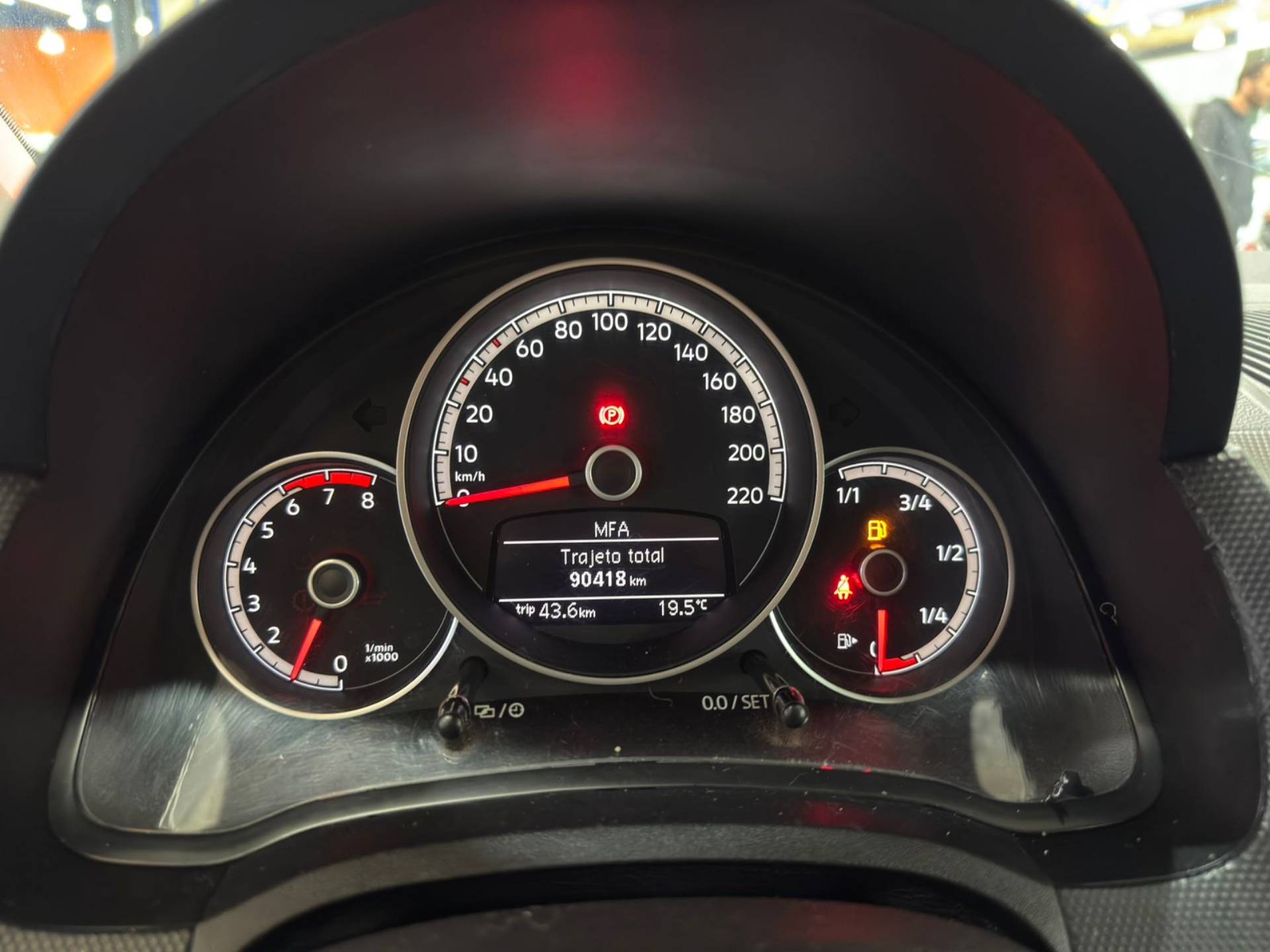 VOLKSWAGEN UP