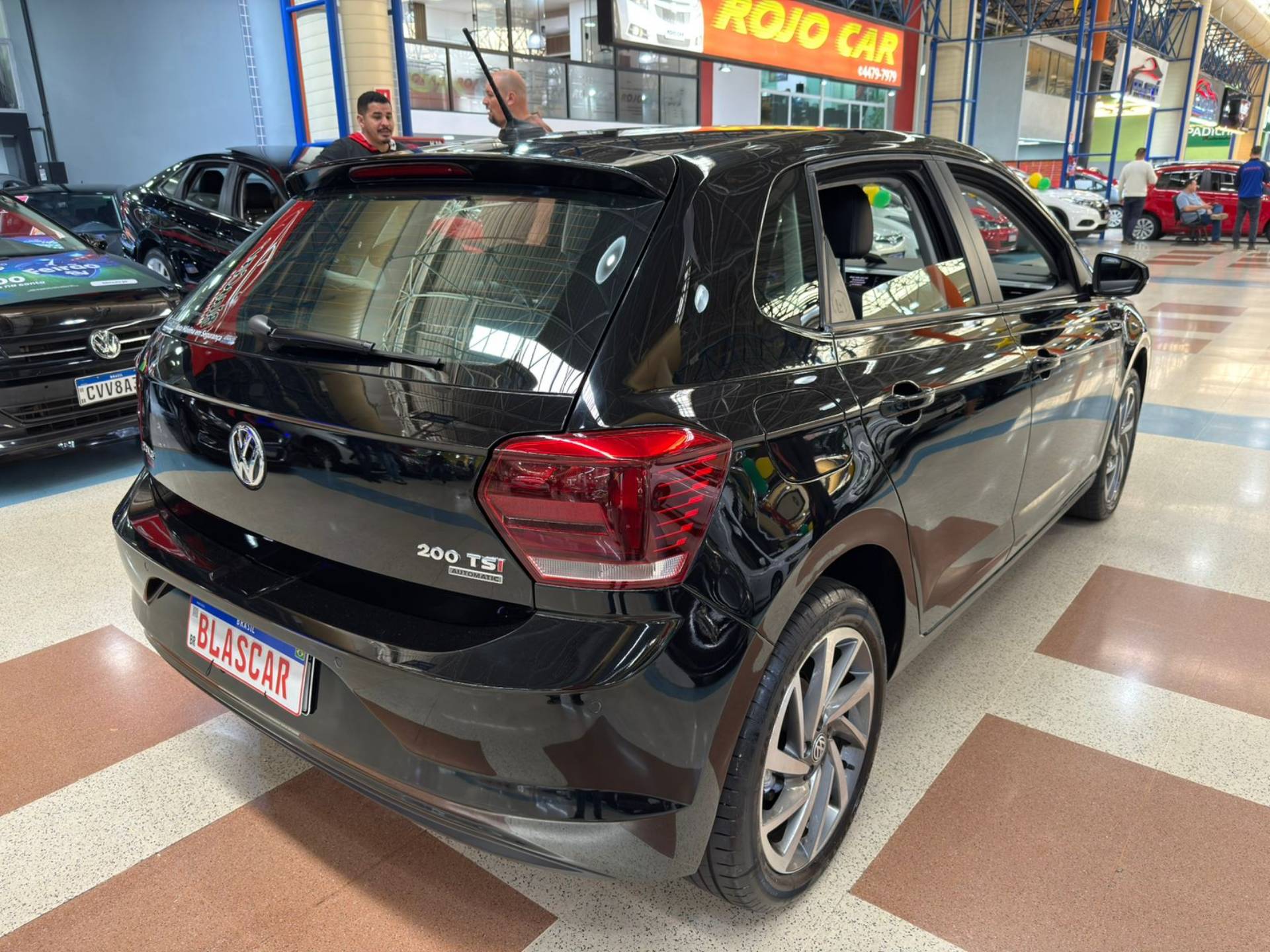 VOLKSWAGEN POLO