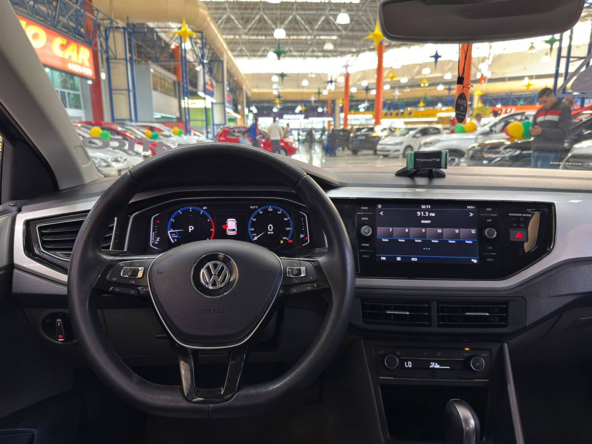 VOLKSWAGEN POLO