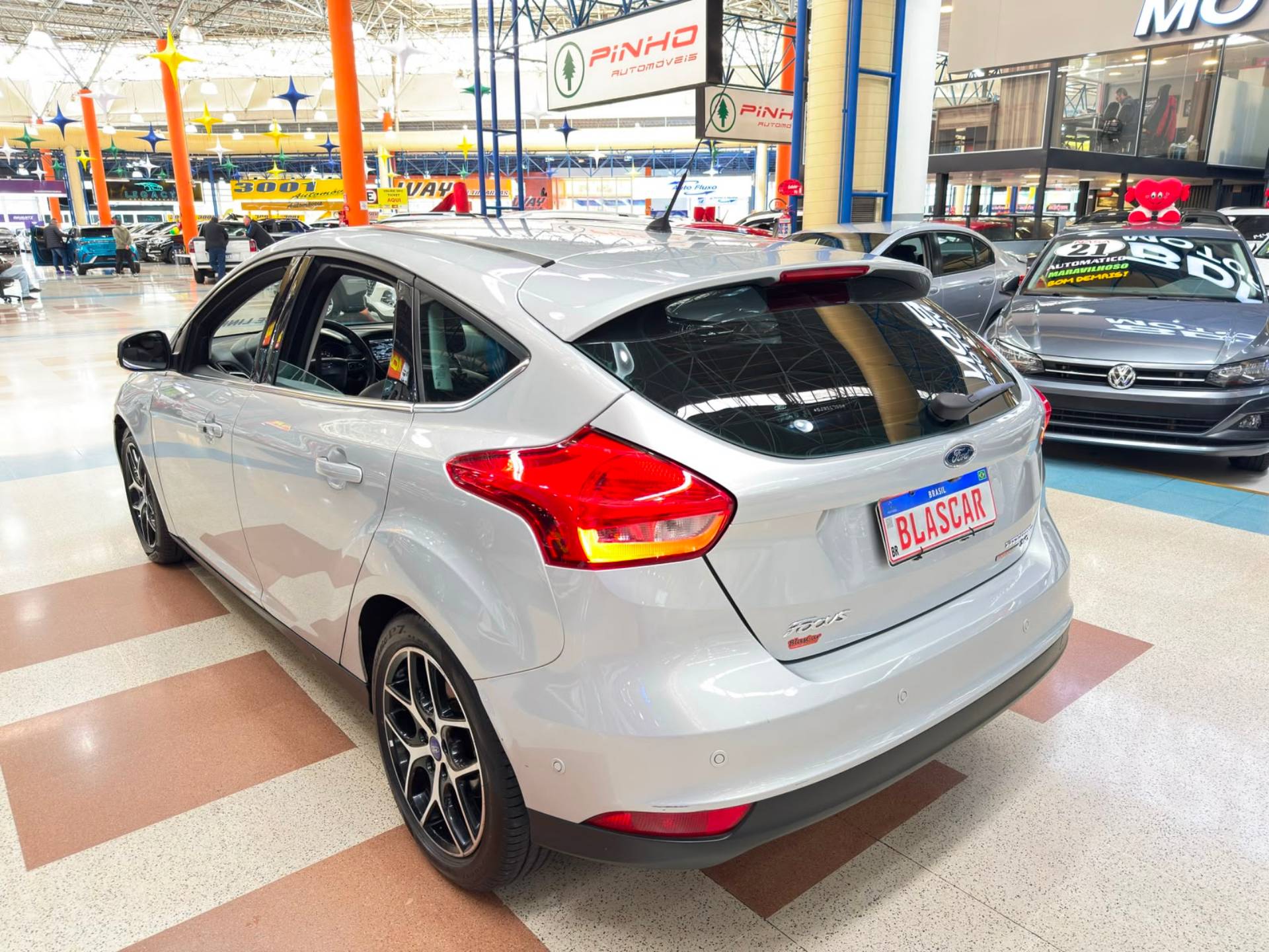 FORD FOCUS