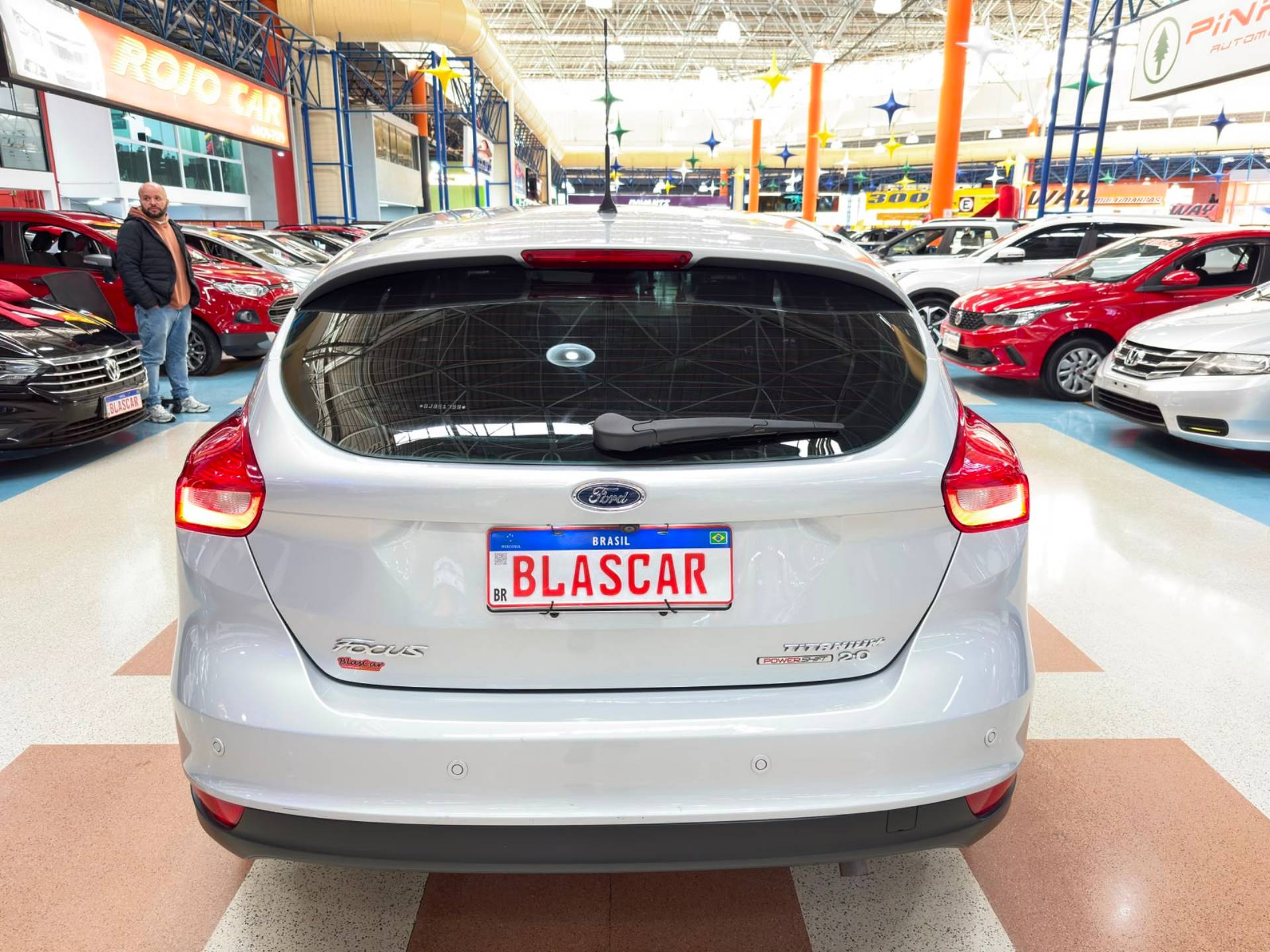 FORD FOCUS