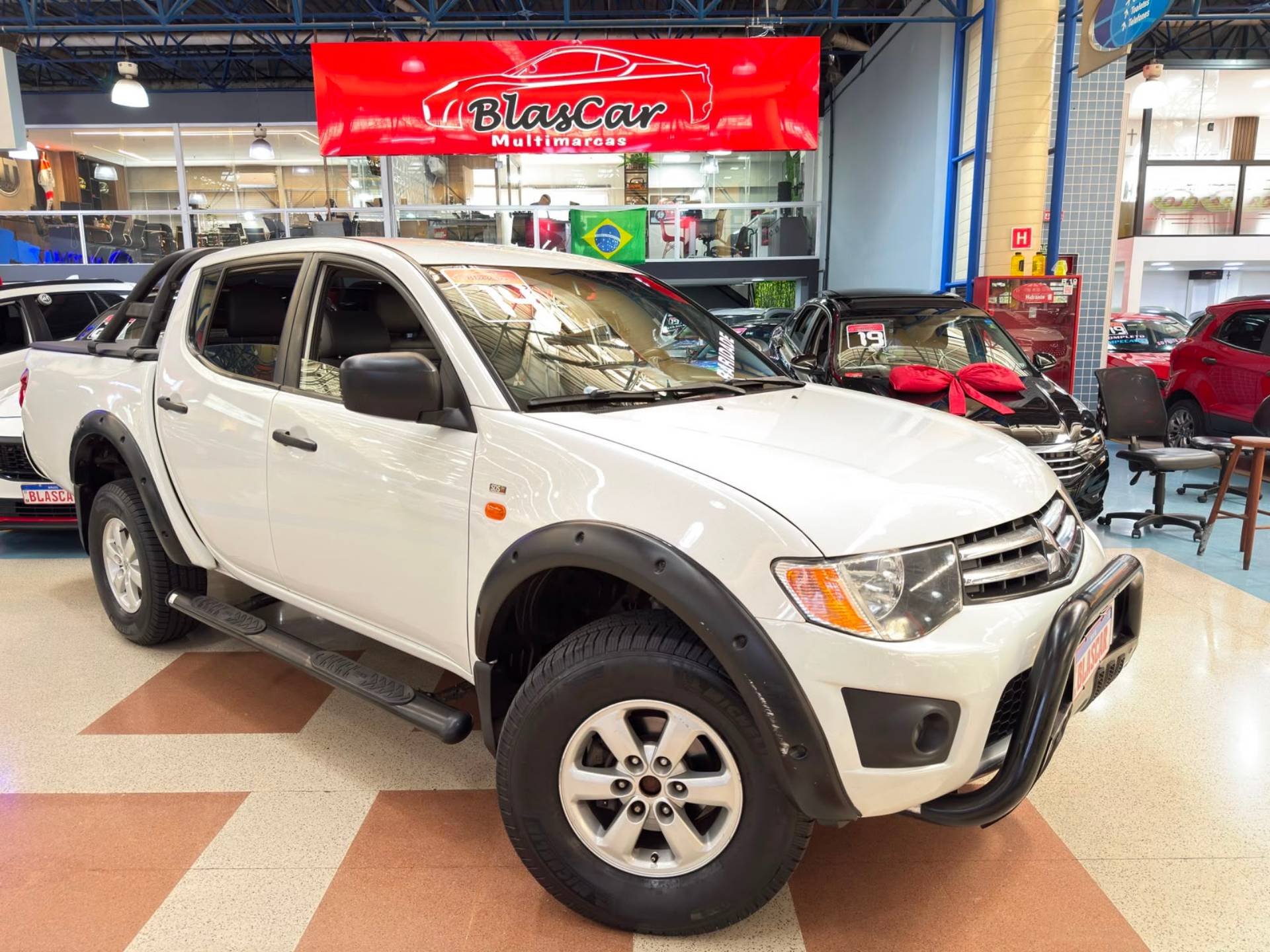 MITSUBISHI L200 TRITON
