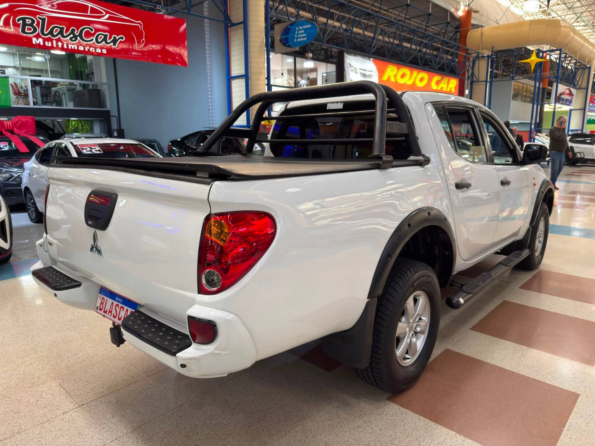 MITSUBISHI L200 TRITON
