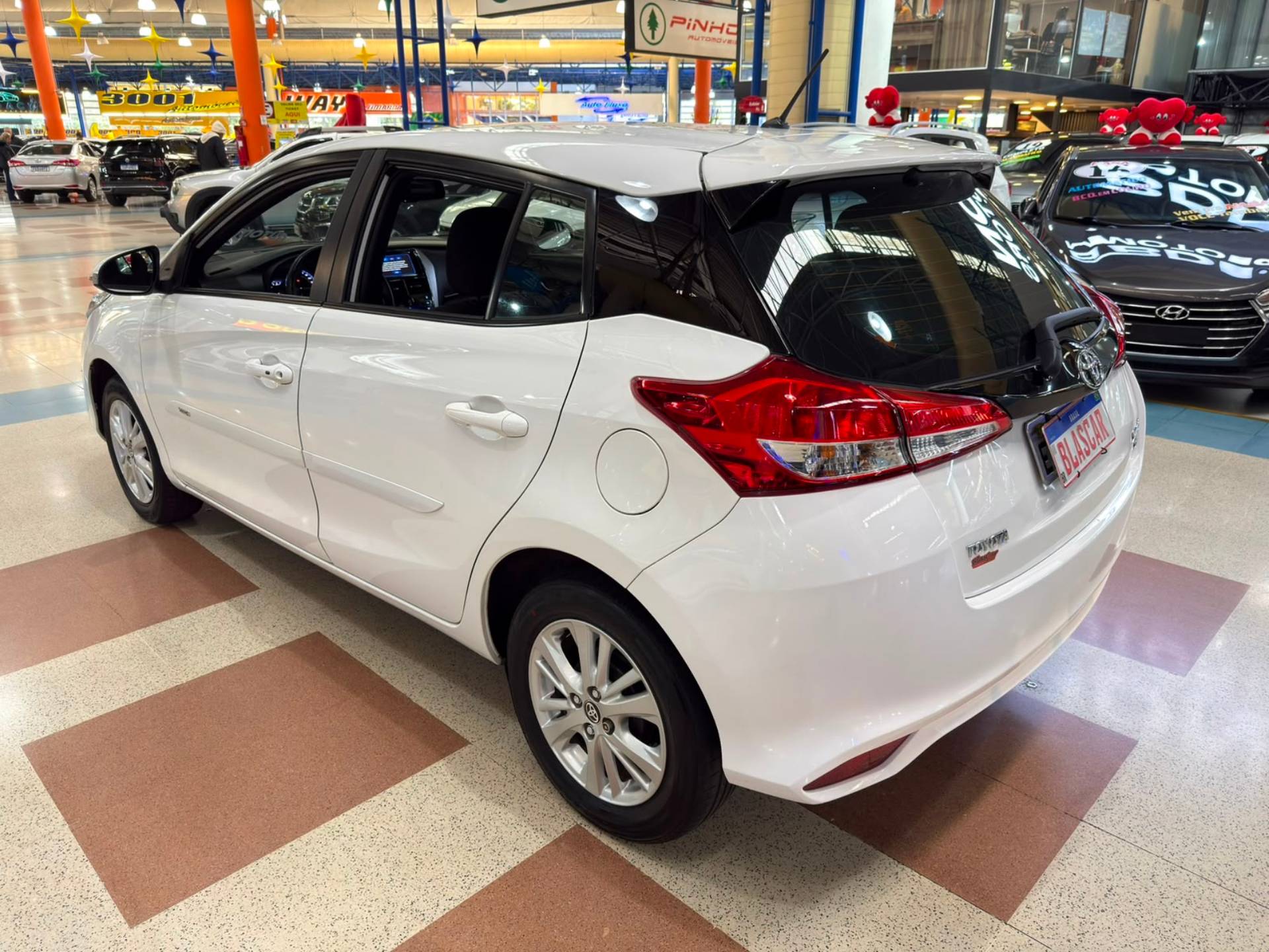 TOYOTA YARIS