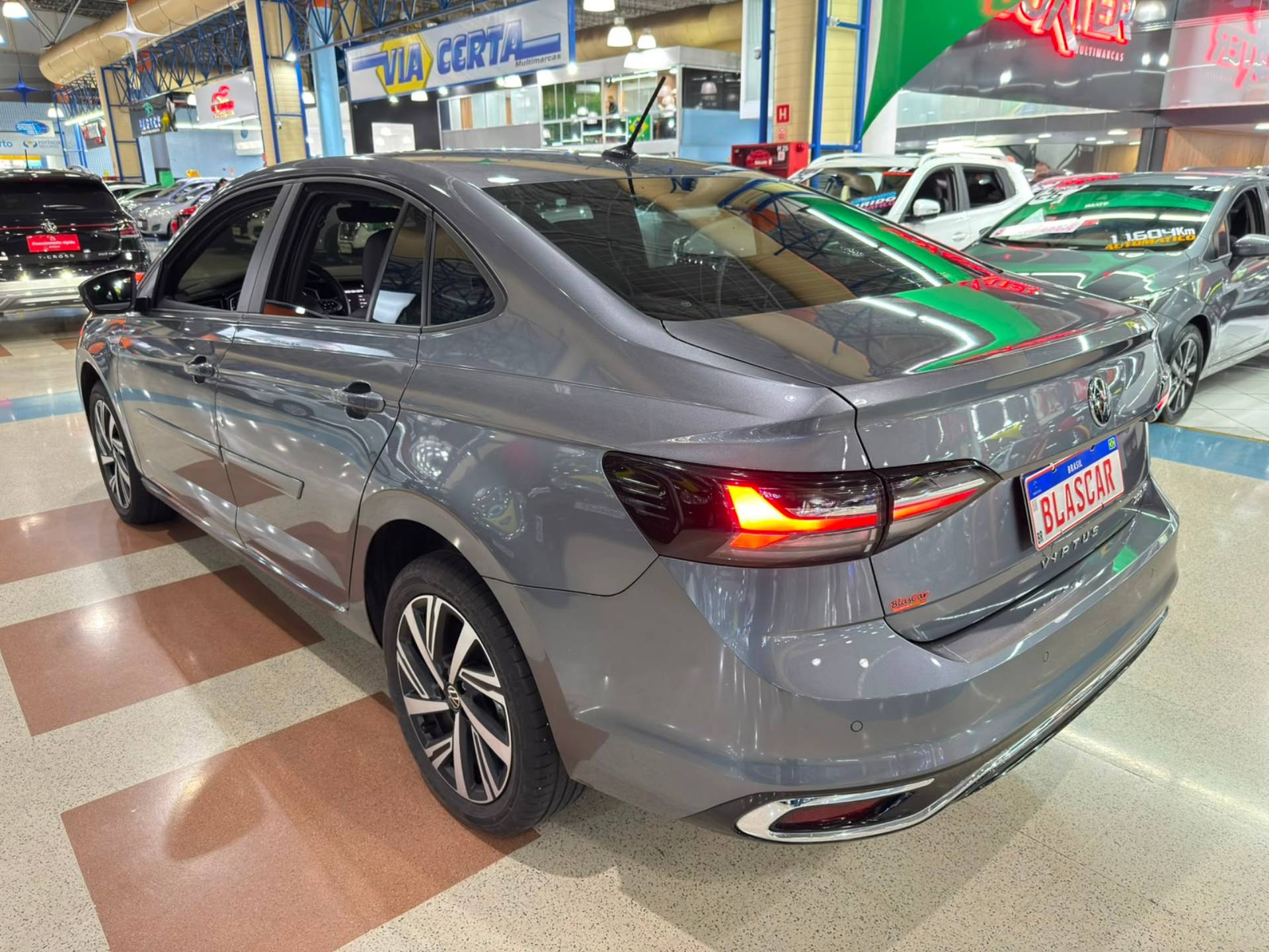 VOLKSWAGEN VIRTUS