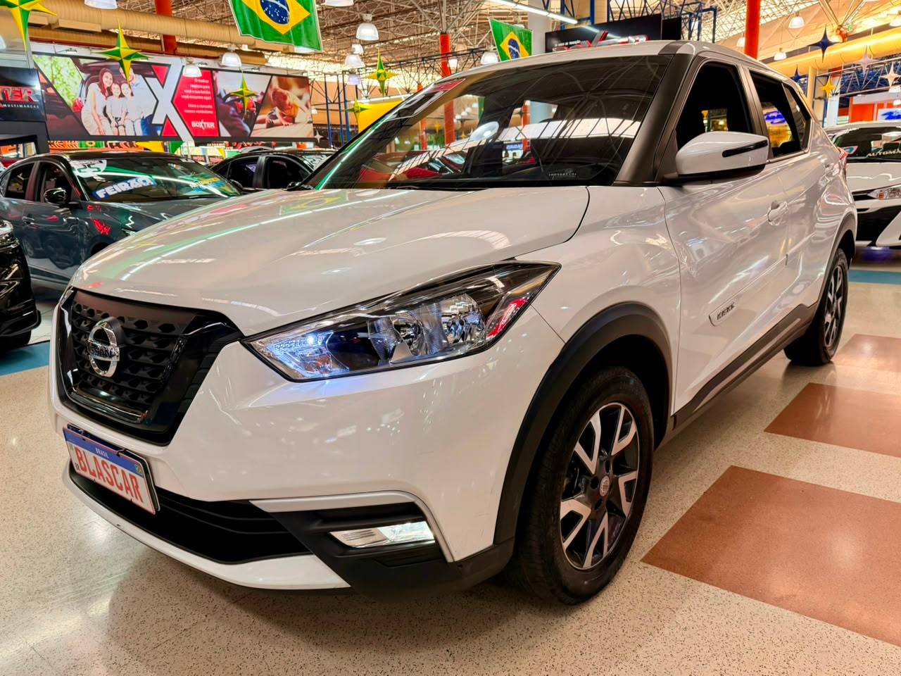 NISSAN KICKS