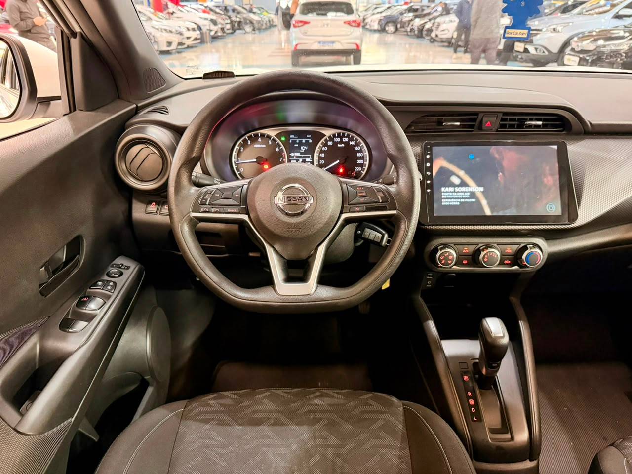 NISSAN KICKS