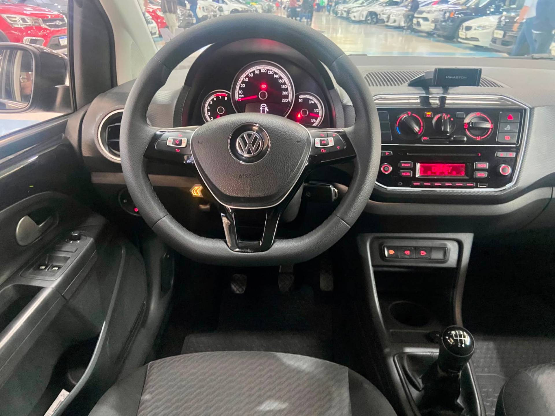 VOLKSWAGEN UP