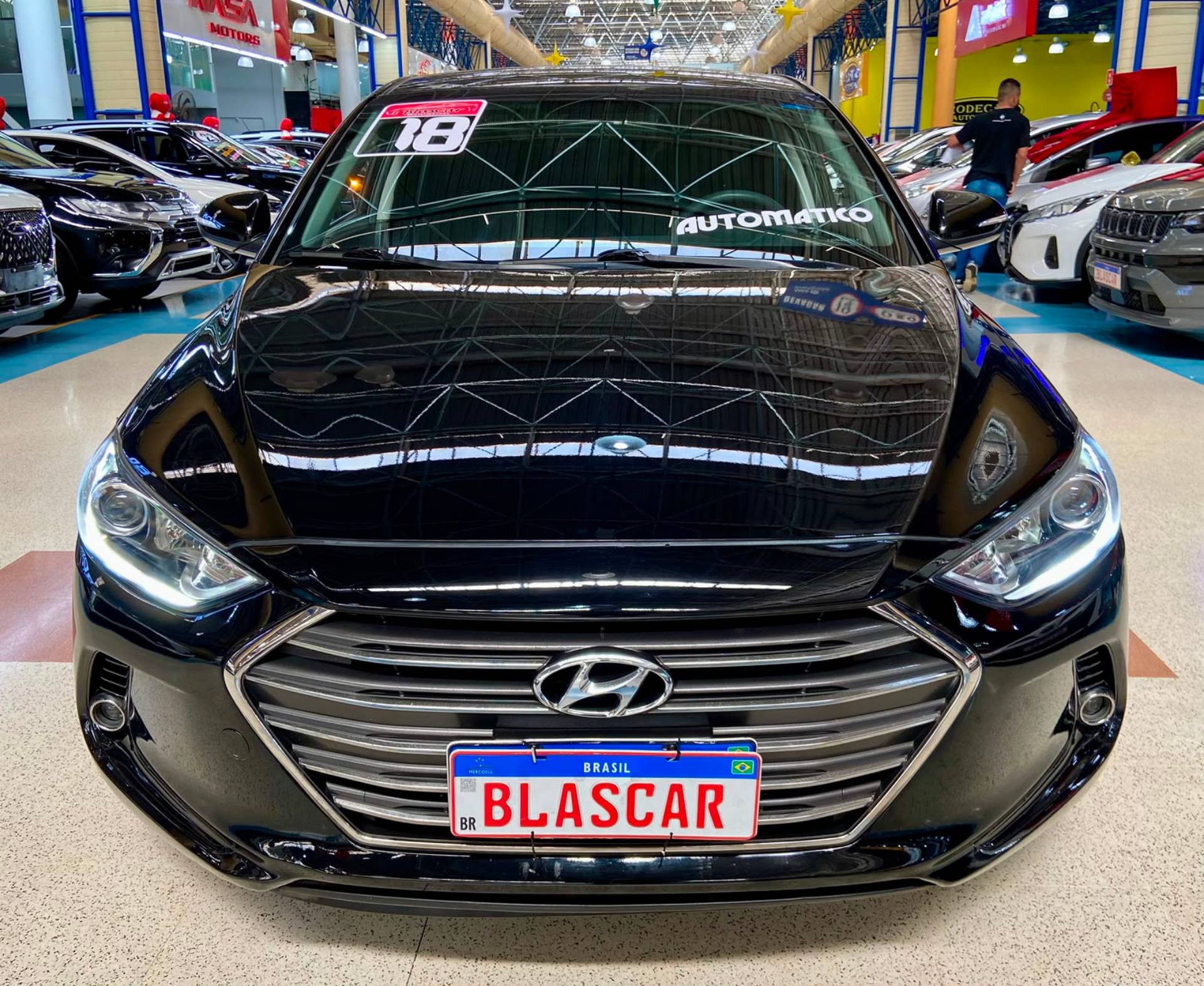 HYUNDAI ELANTRA